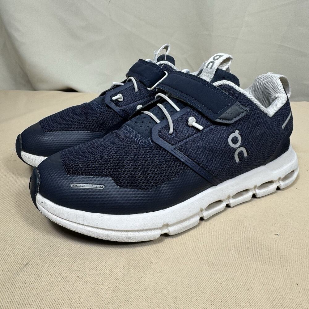 On Cloud Play Navy Blue Running Shoes Hook Loop Sneakers Kids K1 US 1 EU 32